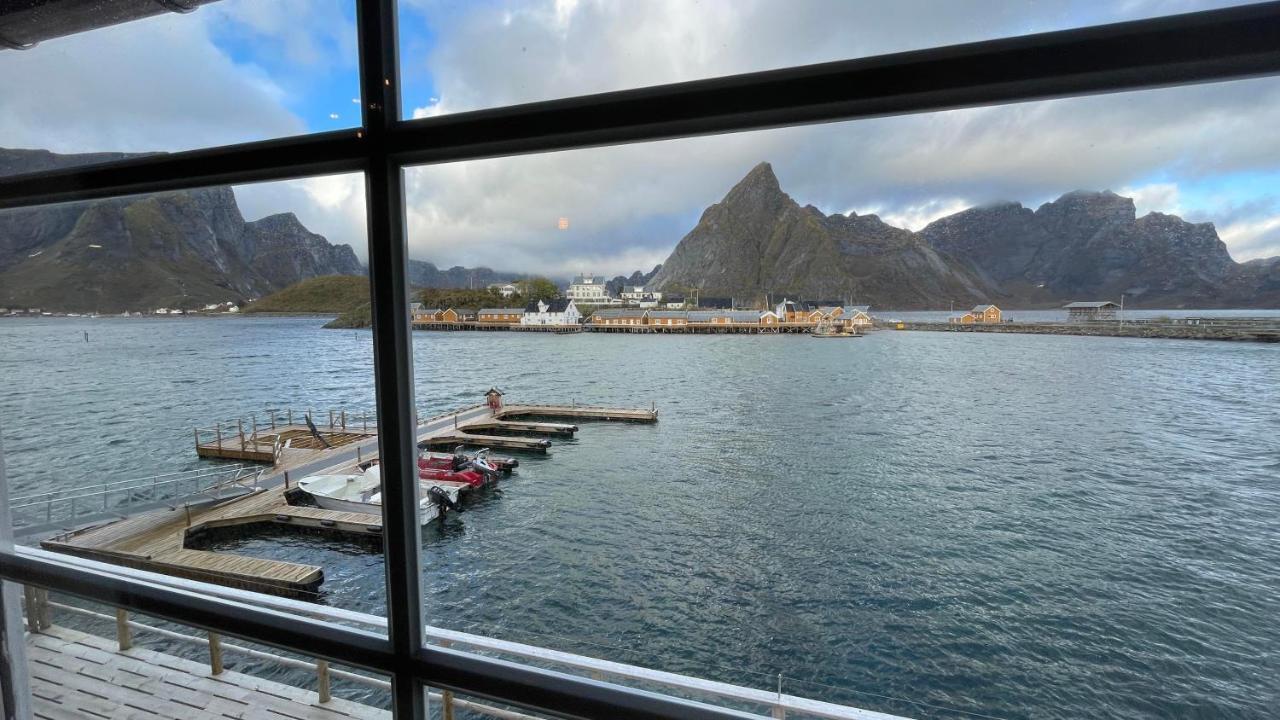 Rostad Retro Rorbuer Reine Exteriör bild