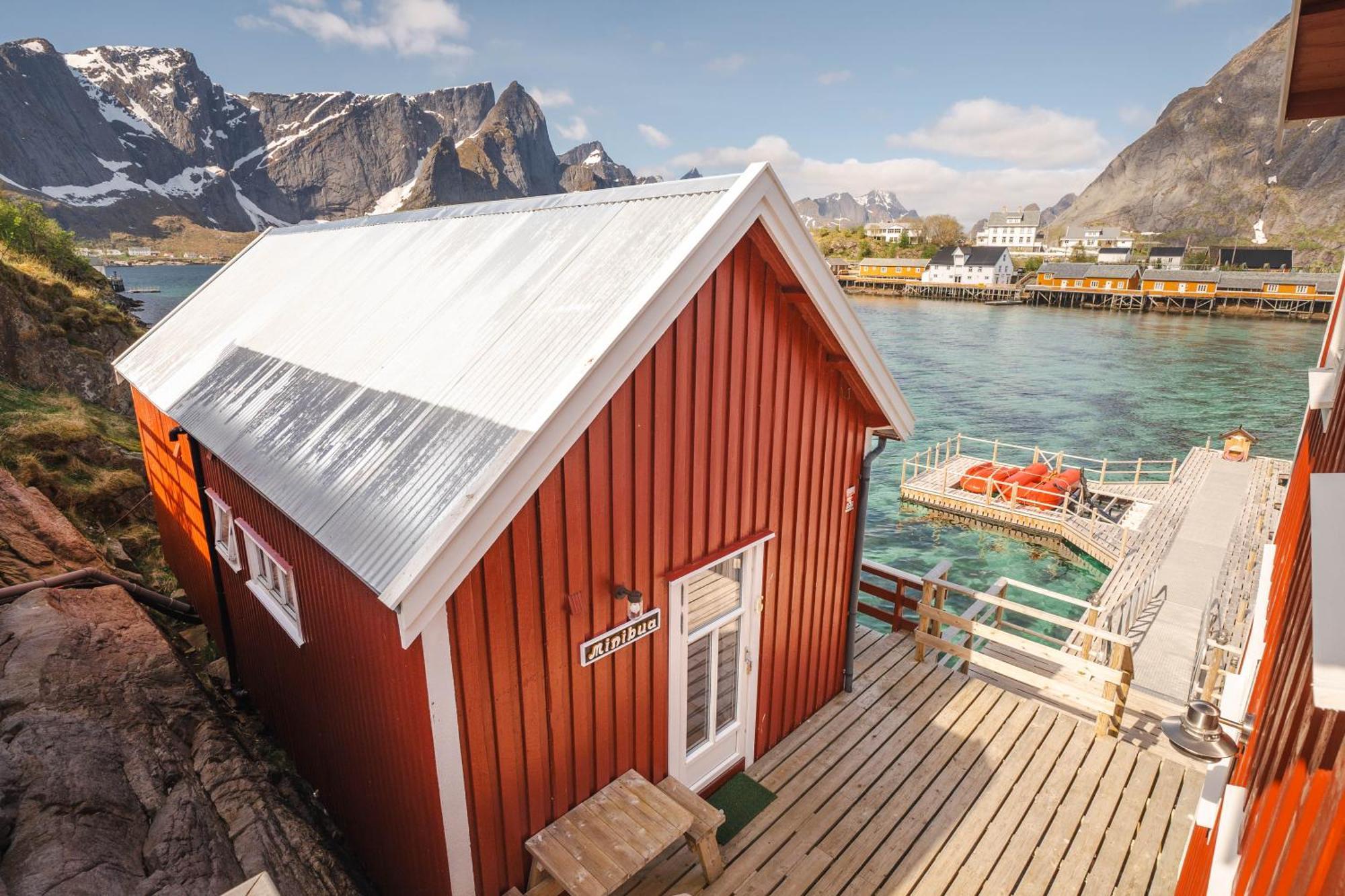 Rostad Retro Rorbuer Reine Exteriör bild